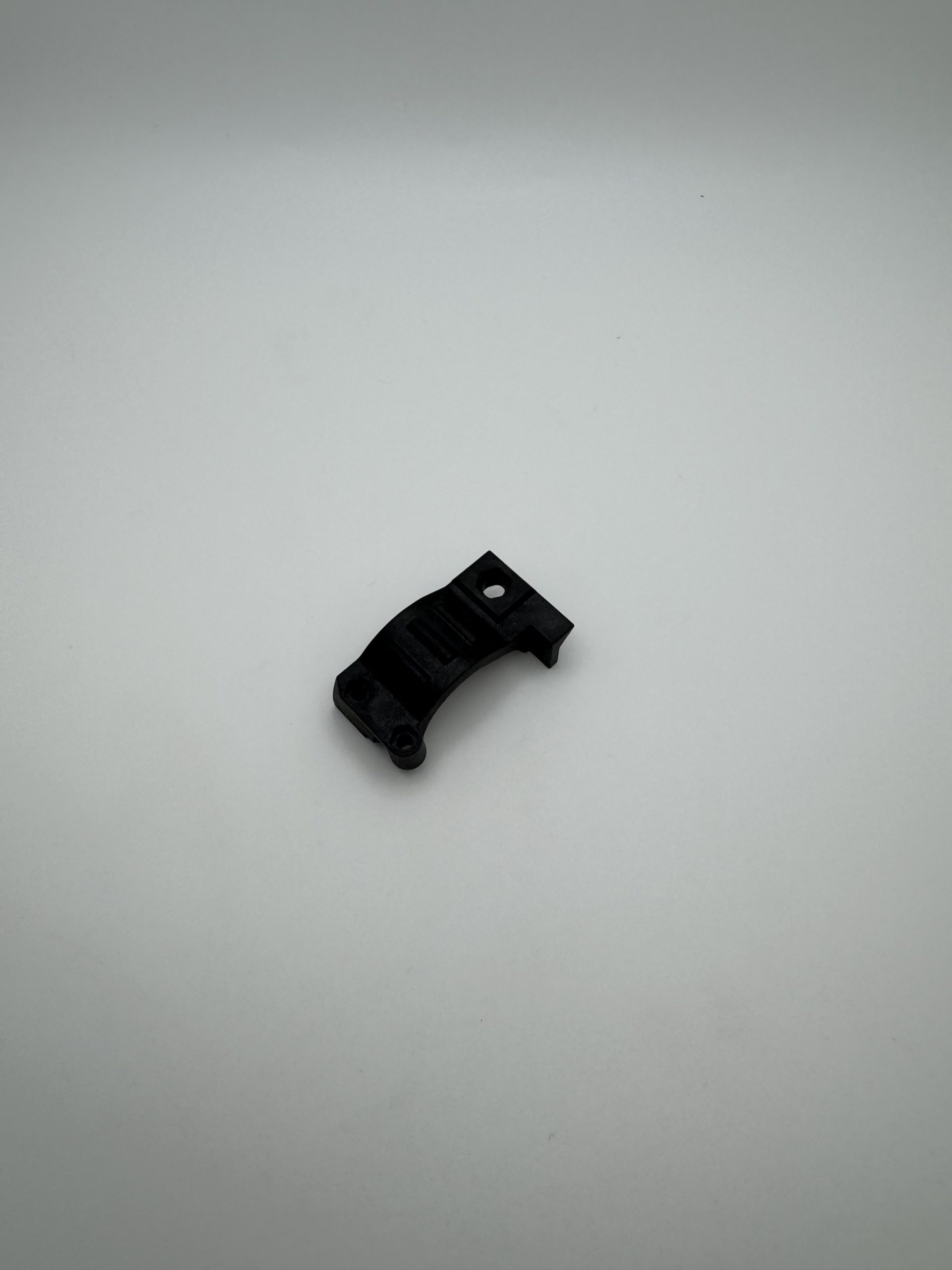 1001680 Rev B,Adapter,Battery Cap,Right