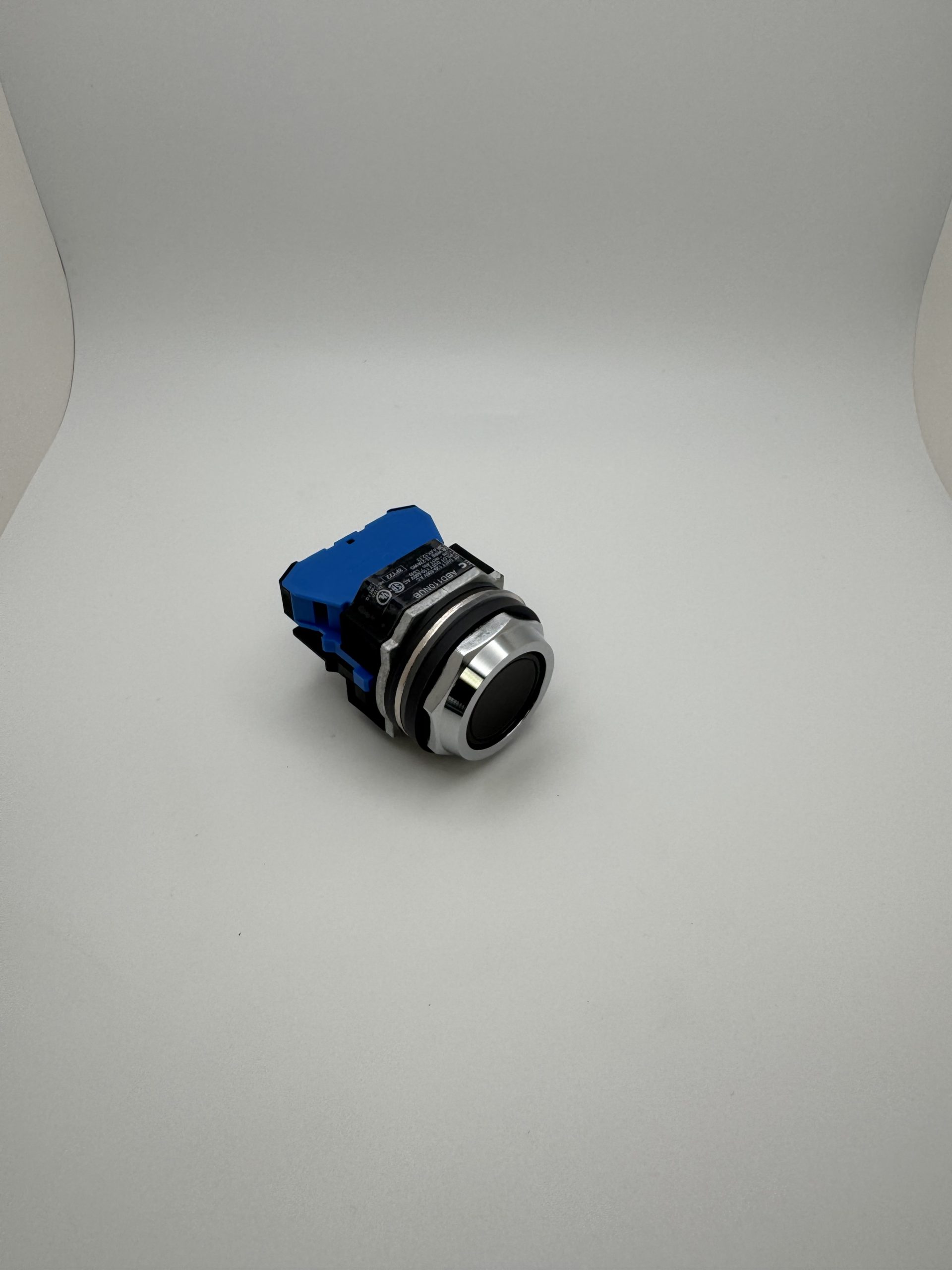 ABD110NUB,SWITCH,P-BUTTON,40mm,MUSH,1NO,BLK