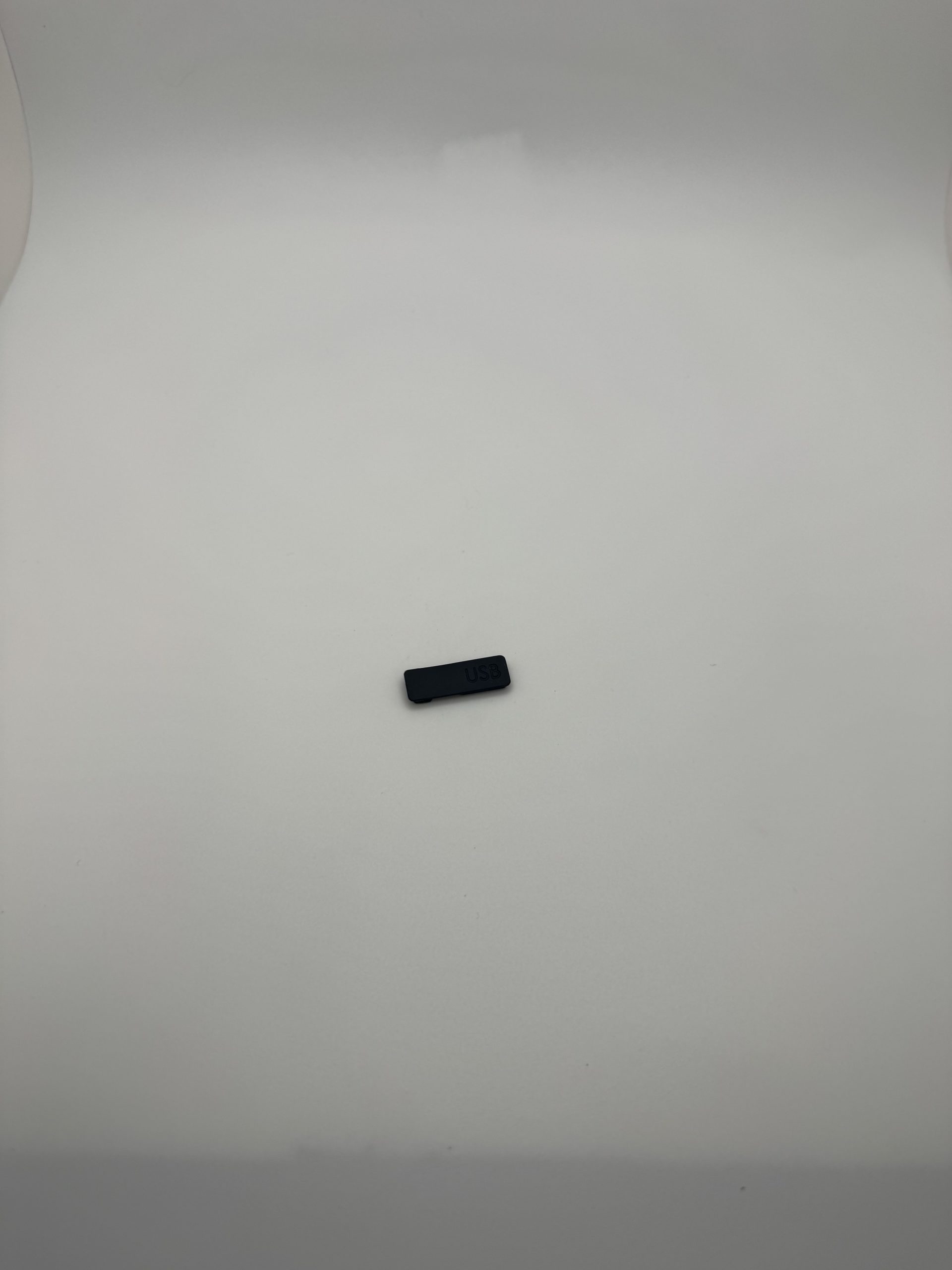 125070 Rev B,Plug Insert,USB,SMG