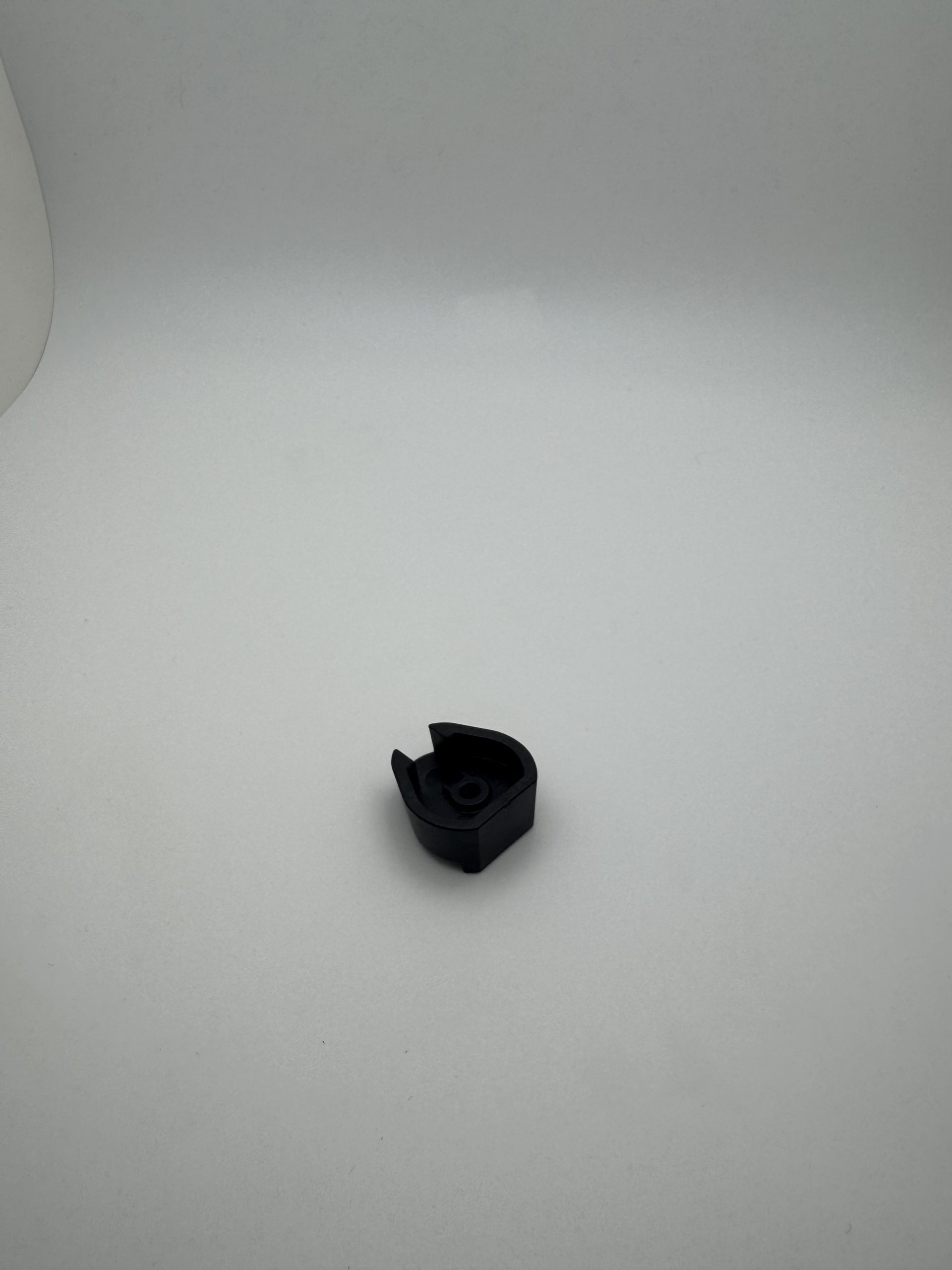 131714 Rev E,Battery Cap,Invictus