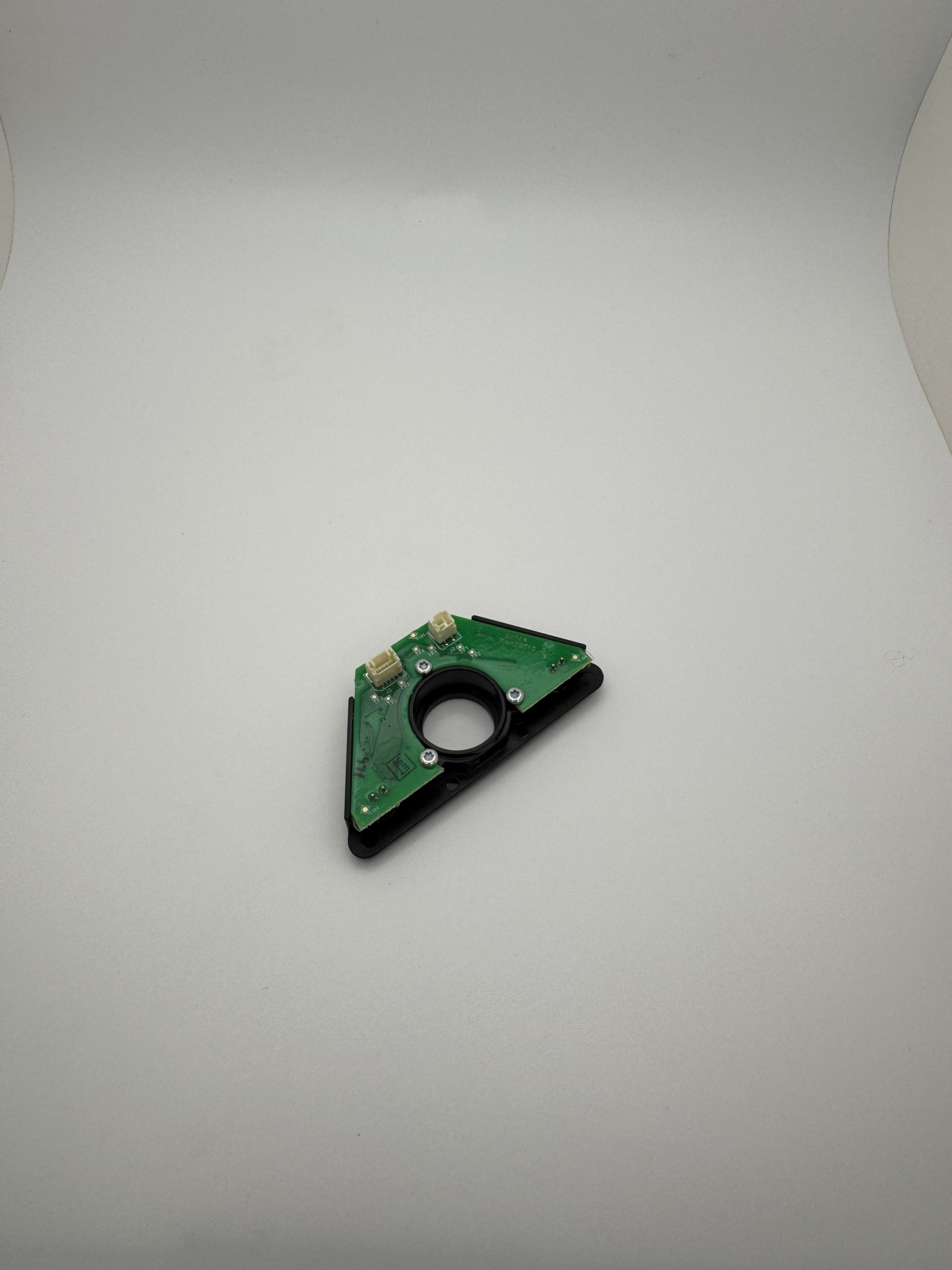 900-0131706 Invictus Front Board Assy